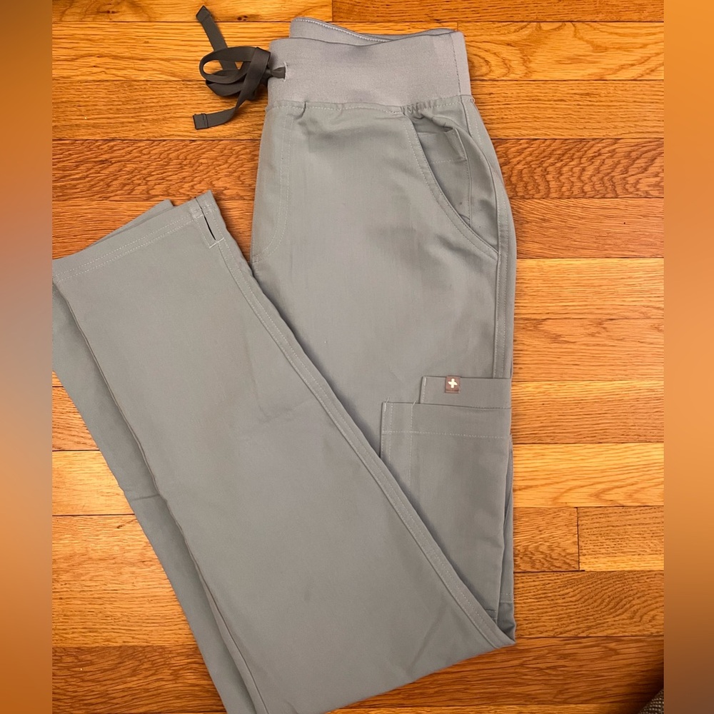 FIGS Dusky Blue High Waisted Yola Scrub Pants in SMALL TALL